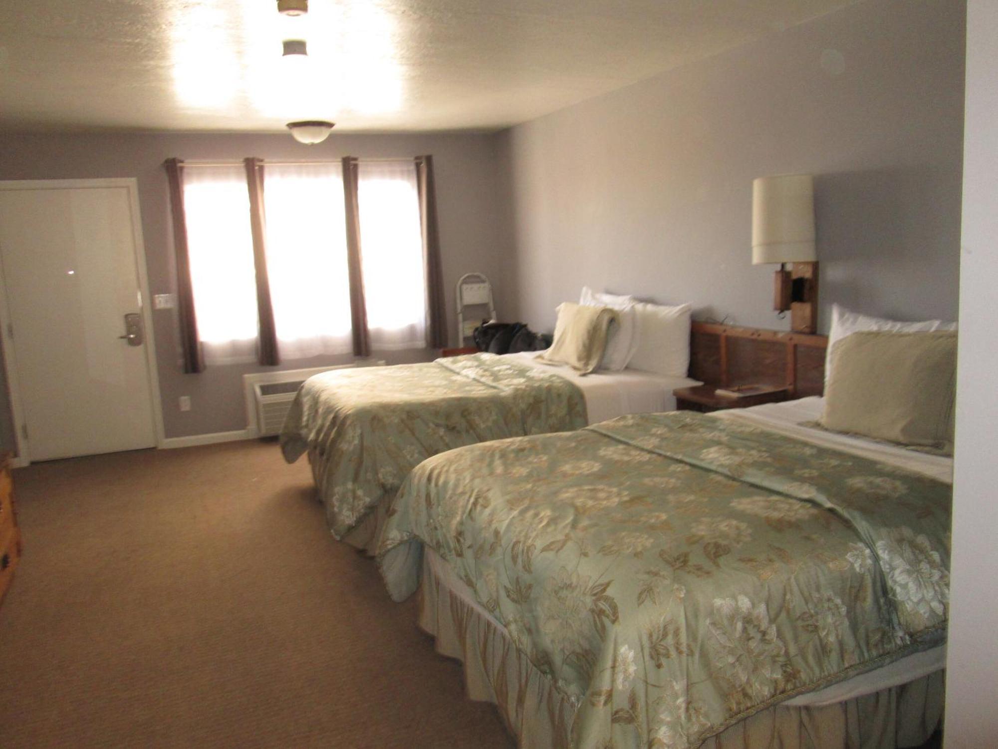 Jim Butler Inn & Suites Tonopah Room photo